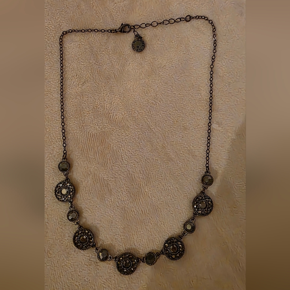 Liz Claiborne Silver & Black Enamel Circle Statement Necklace – Chic & Versatile